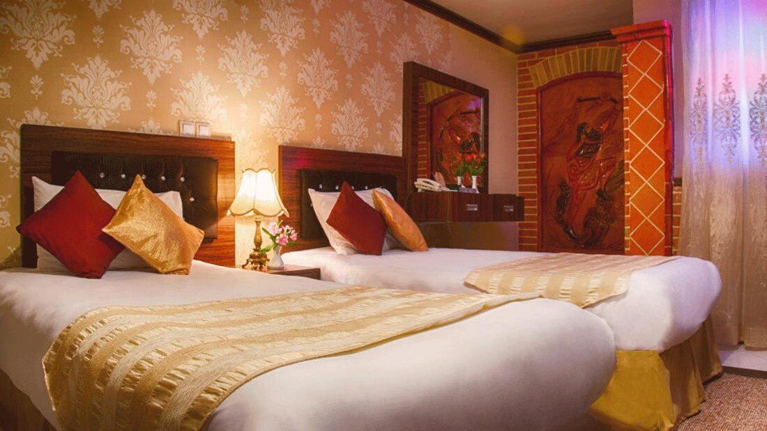 هتل کریم خان شیراز اتاق دو تخته تویین