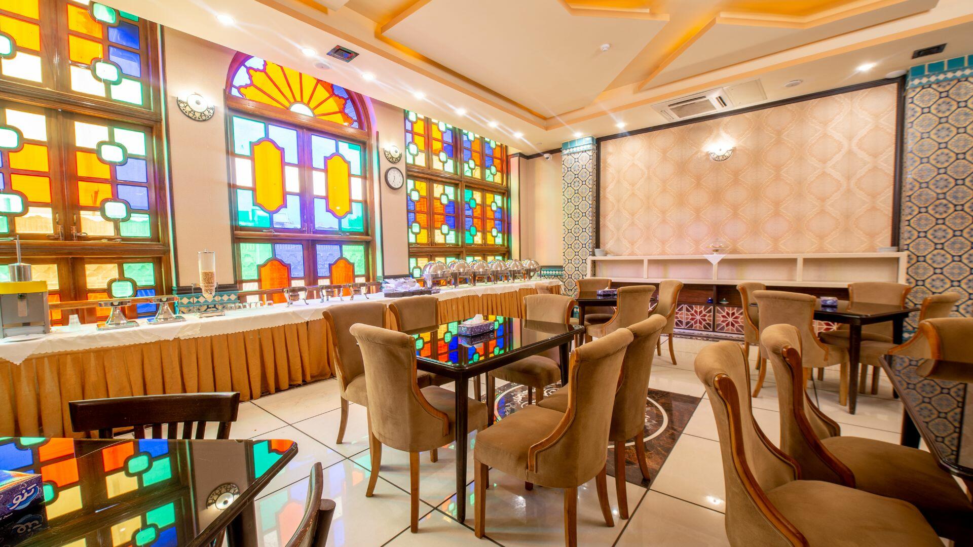 هتل کریم خان شیراز رستوران 1