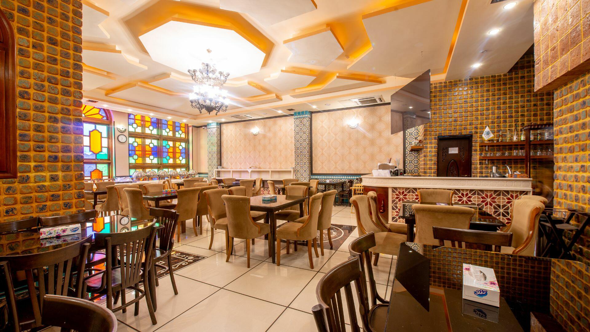 هتل کریم خان شیراز رستوران 2