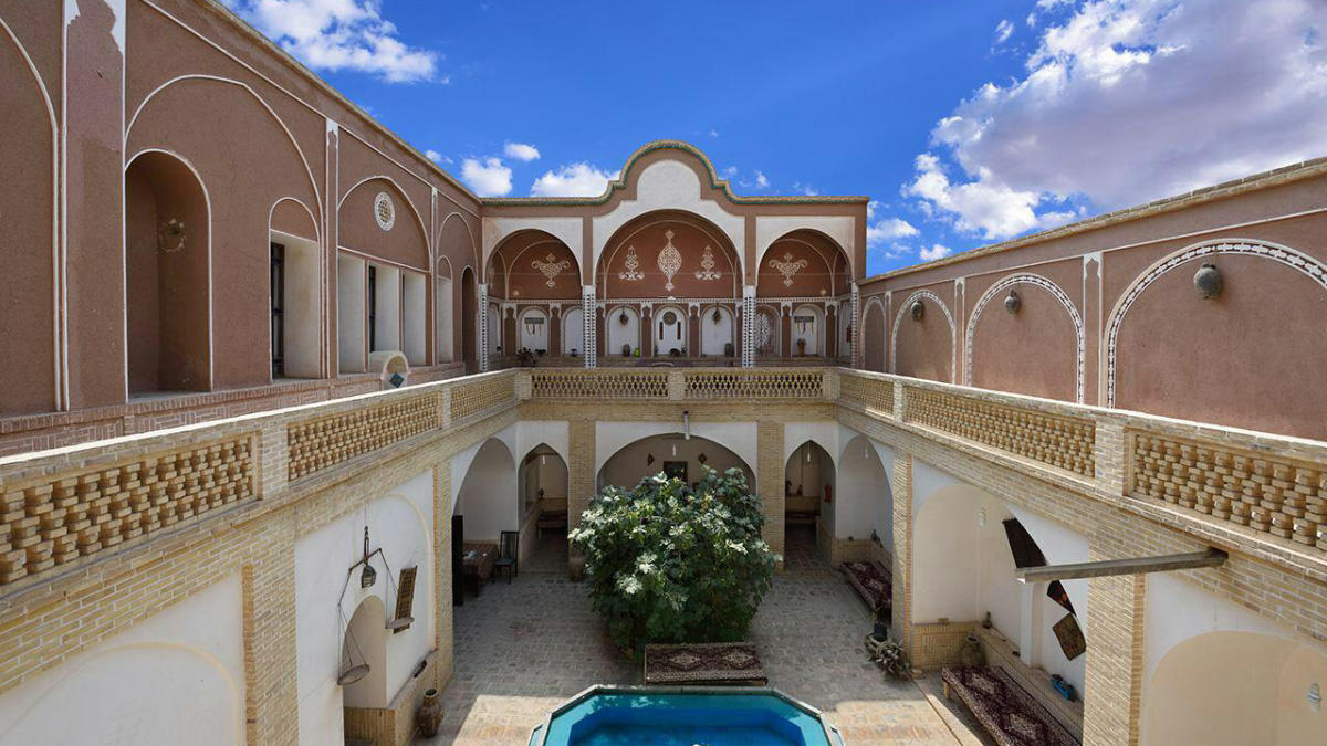 صادقی