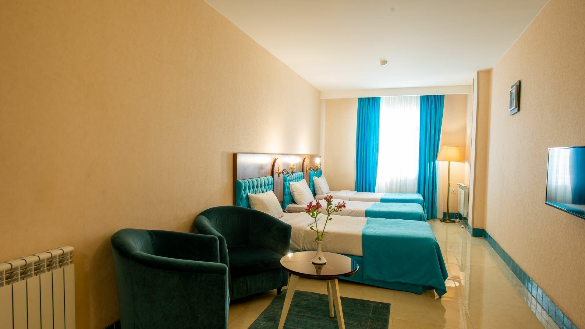 هتل ارگ شیراز اتاق سه تخته 3