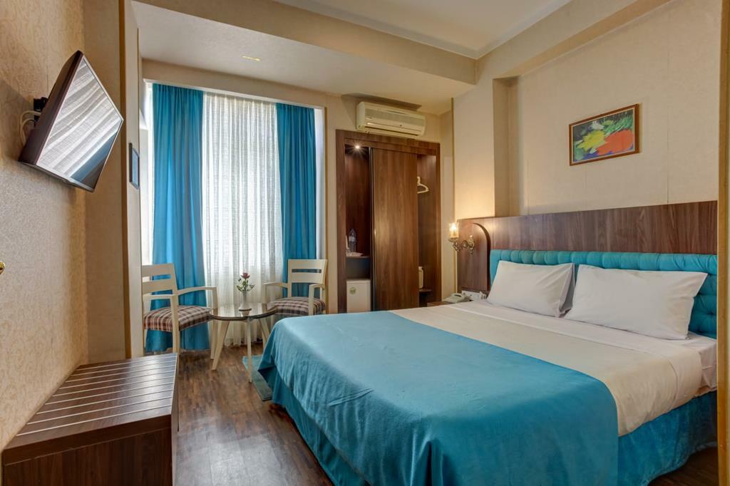 هتل ارگ شیراز اتاق دوتخته دابل 4