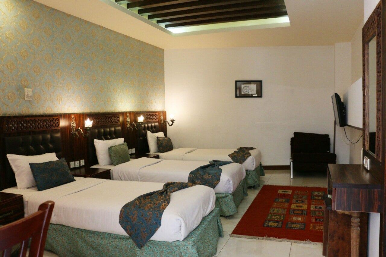 هتل وکیل شیراز اتاق سه تخته