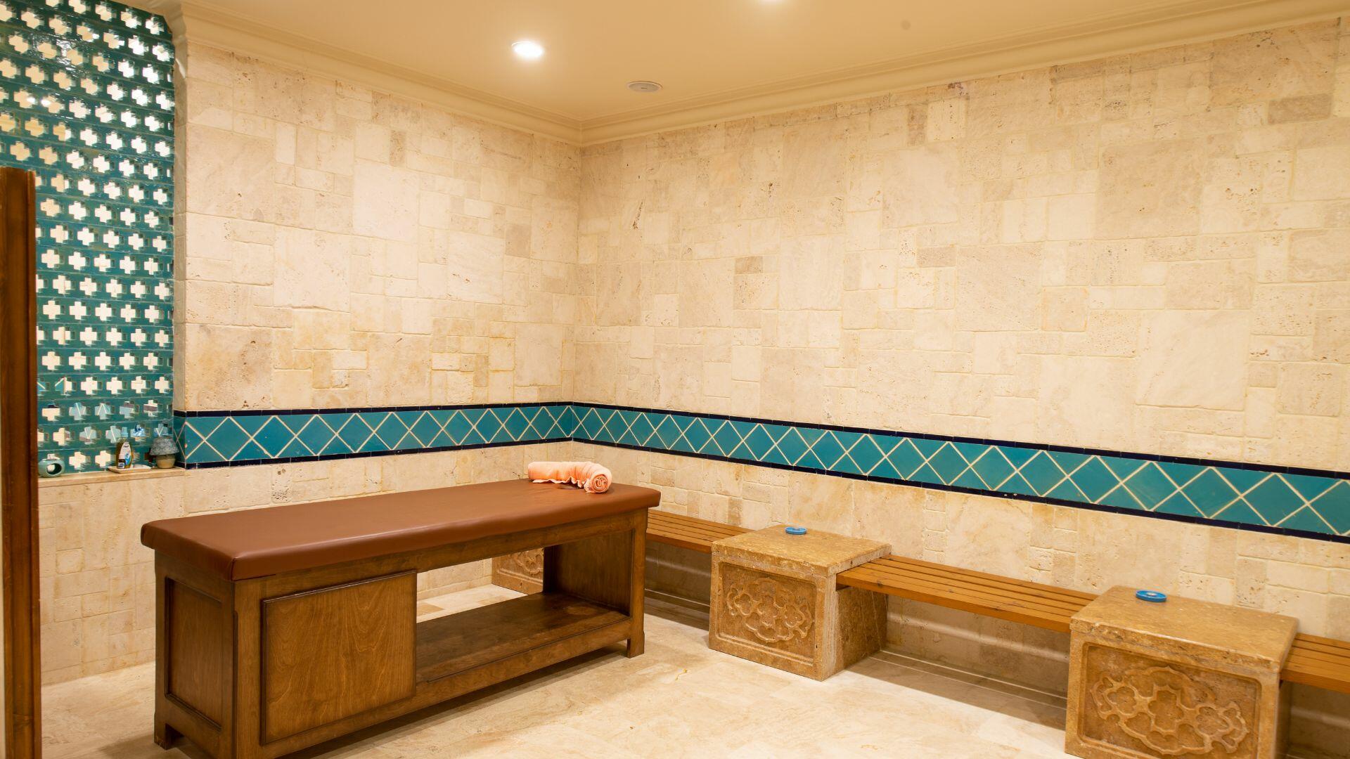 هتل زندیه شیراز سالن ماساژ