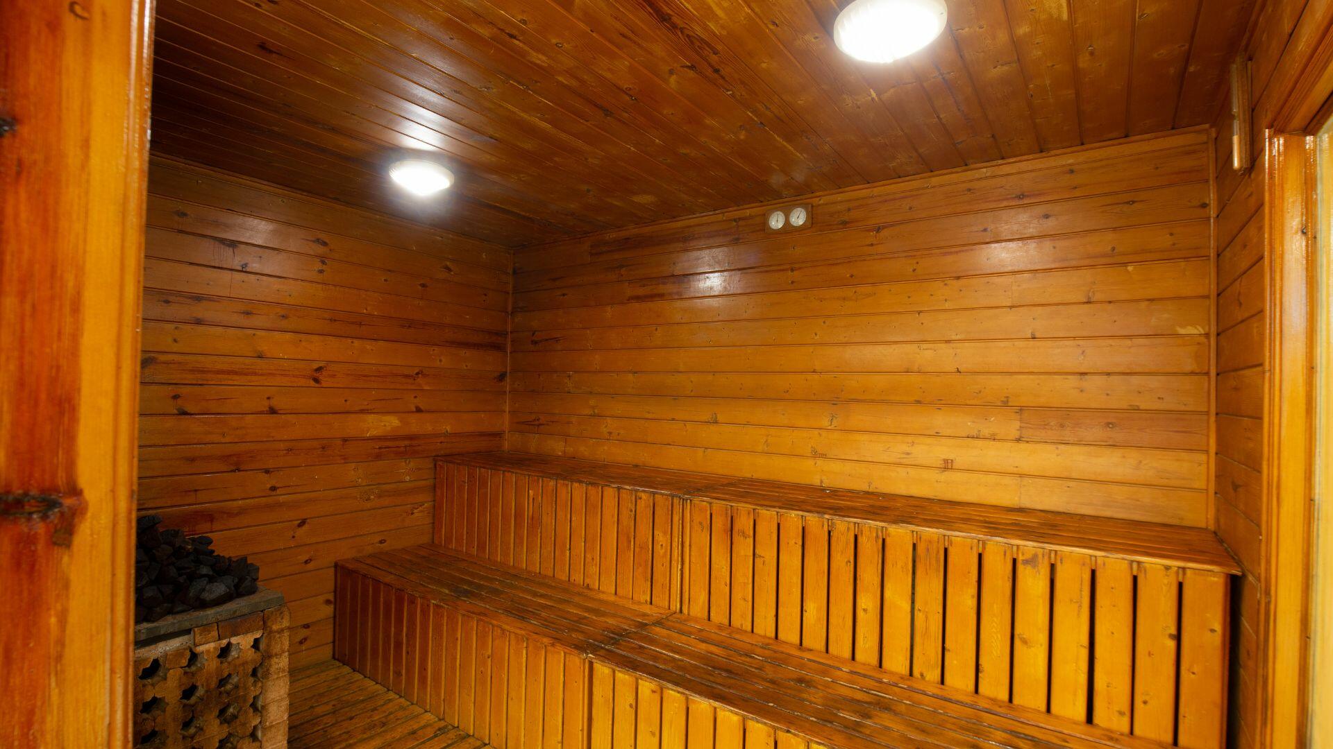 هتل زندیه شیراز جکوزی