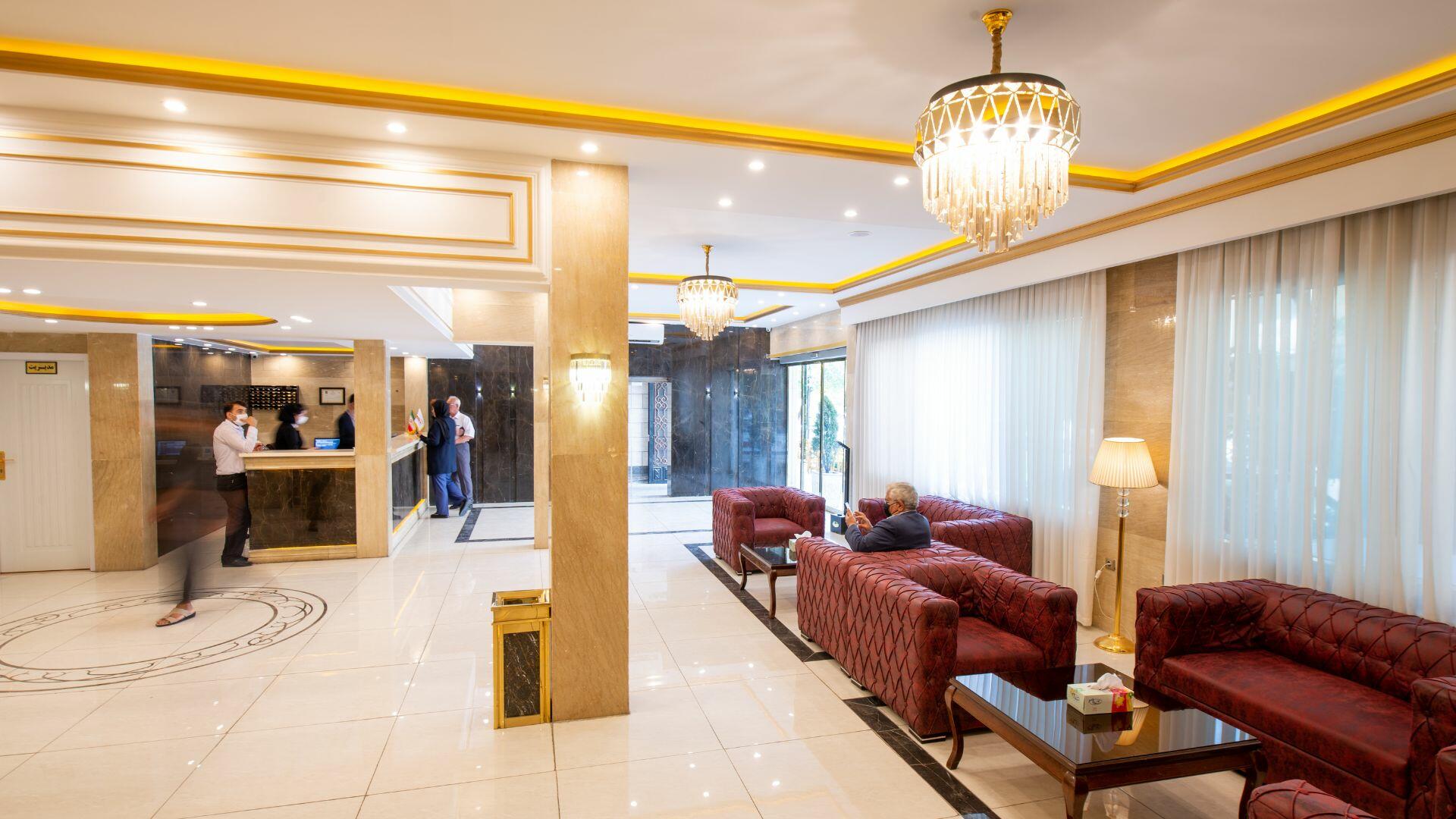 هتل تالار شیراز لابی