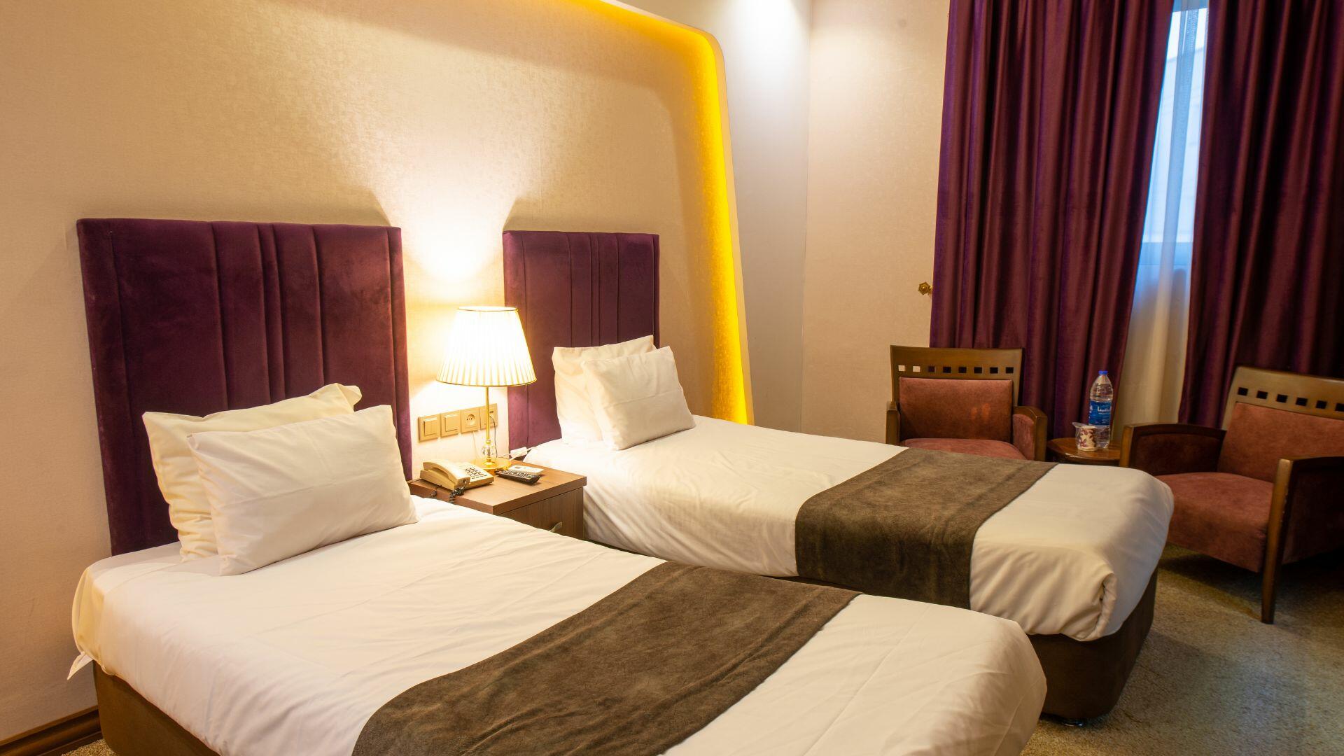 هتل تالار شیراز اتاق دو تخته تویین