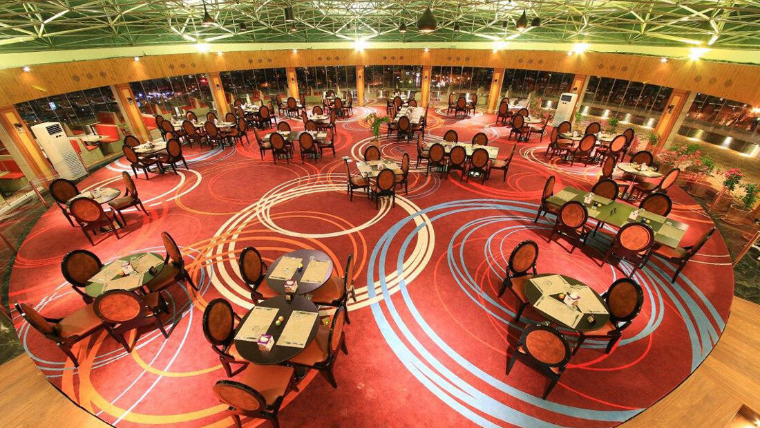 هتل بزرگ شیراز رستوران گردان (دریایی)