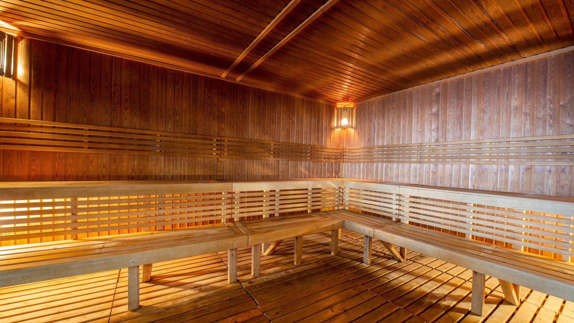 هتل بزرگ شیراز مجموعه ورزشی 4