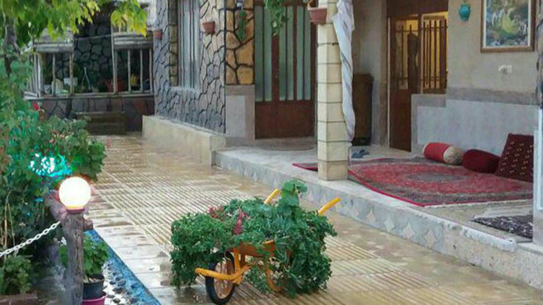اقامتگاه بوم‌گردی مهر و ماه کیار فضای داخلی اقامتگاه 1