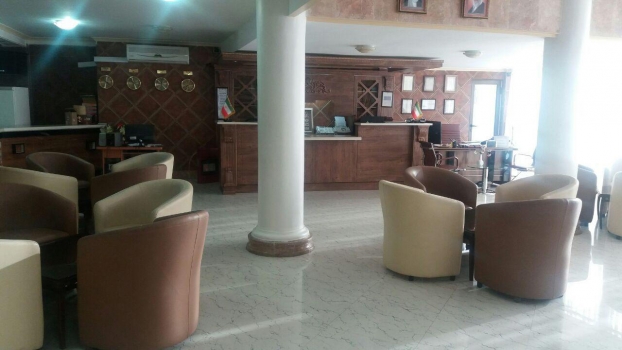 هتل اقصی محلات لابی