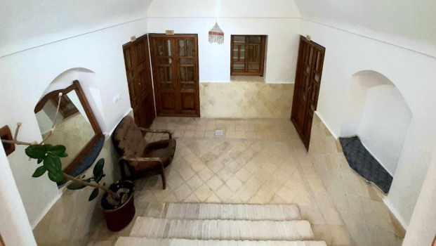 اقامتگاه بوم‌گردی سرای جهانگرد مهریز فضای داخلی اقامتگاه 4