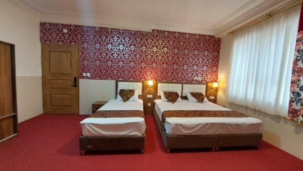 هتل سیمرغ دنا سی‌سخت اتاق سه تخته