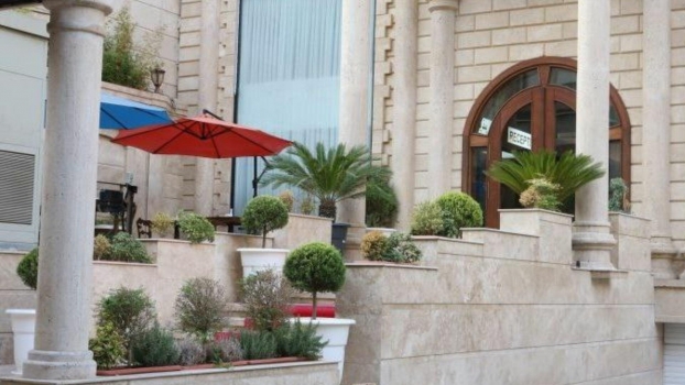 هتل رونیا تهران نمای بیرونی 1