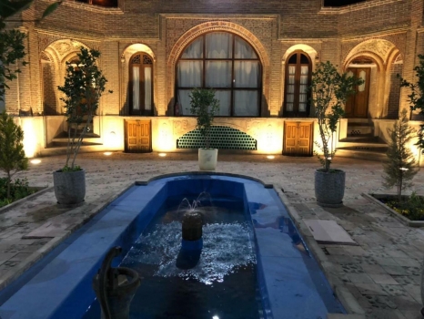 هتل سنتی درجه یک ارغوان قزوین اقامتگاه سنتی ارغوان قزوین فضای داخلی اقامتگاه 1