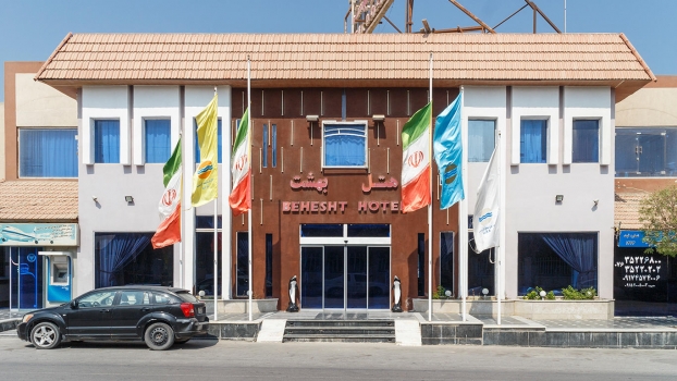 هتل بهشت قشم نمای بیرونی