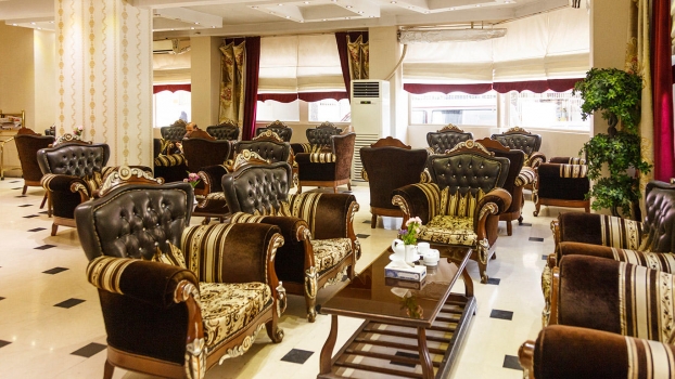 هتل باباطاهر تهران لابی