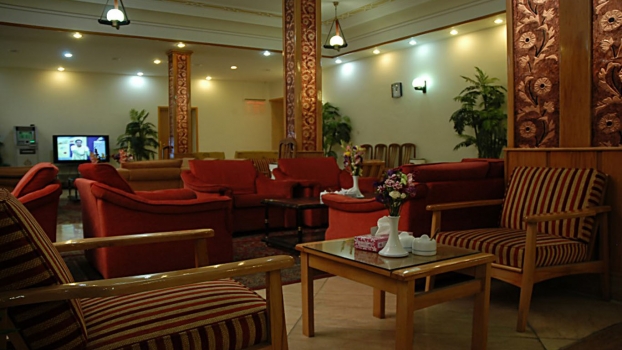 هتل جهانگردی سمنان لابی 2