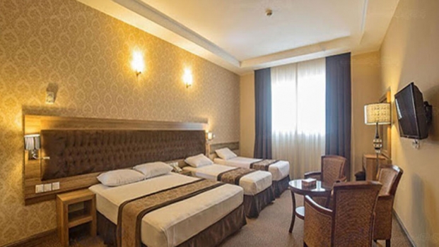 هتل ایران زمین مشهد اتاق چهار تخته