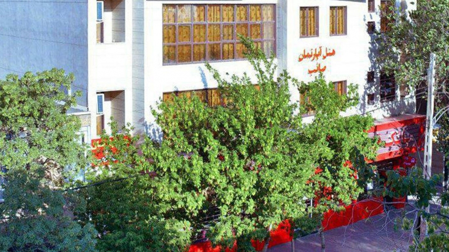 هتل آپارتمان صائب تبریز نمای بیرونی 1