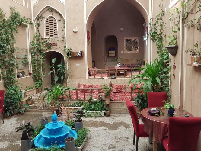 اقامتگاه بومگردی شهرزاد یزد اقامتگاه بومگردی شهرزاد یزد فضای داخلی اقامتگاه 1