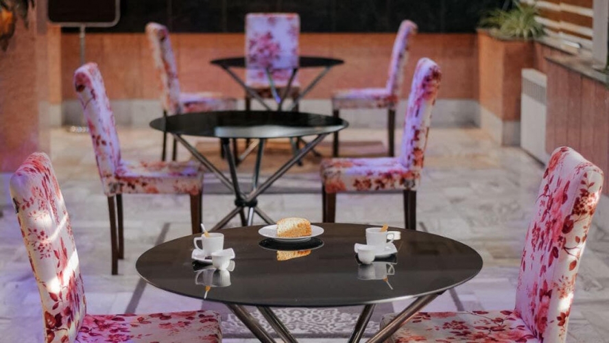 هتل آفریقا مشهد هتل آفریقا مشهد کافی شاپ ۱