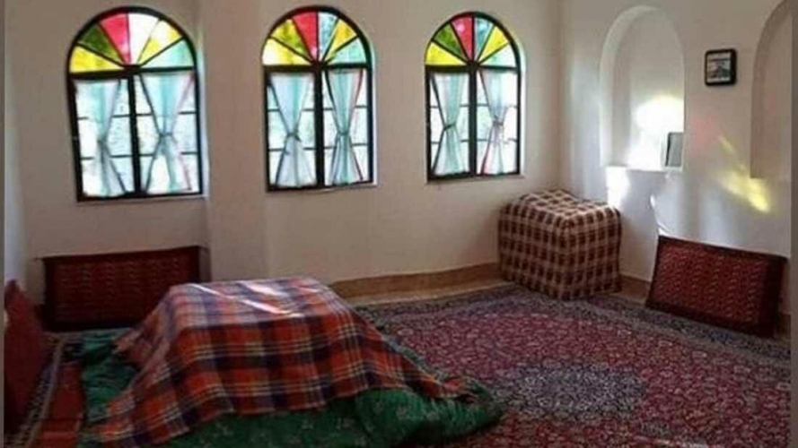 اقامتگاه بوم گردی سرای معلم نطنز فضای داخلی اتاق ها 1