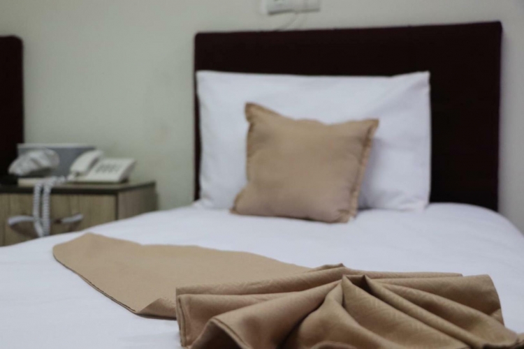 هتل فرهیختگان اهواز اتاق یک تخته