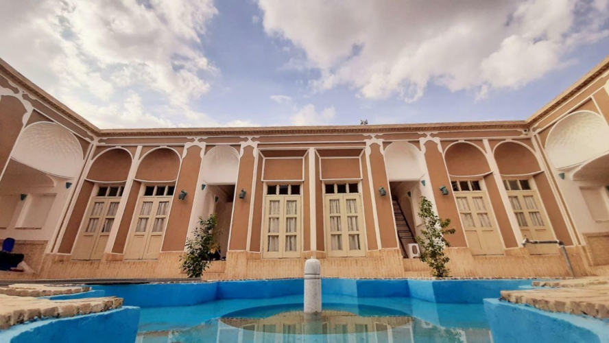 اقامتگاه سنتی سپنج یزد اقامتگاه سنتی سپنج یزد فضای داخلی اقامتگاه 1