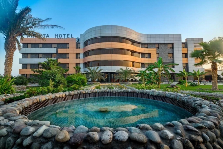 هتل آراکتا قشم هتل آراکتا قشم نمای بیرونی