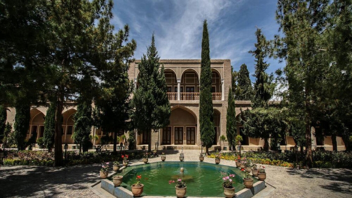 هتل سنتی ایوان ماهان کرمان فضای داخلی هتل 4