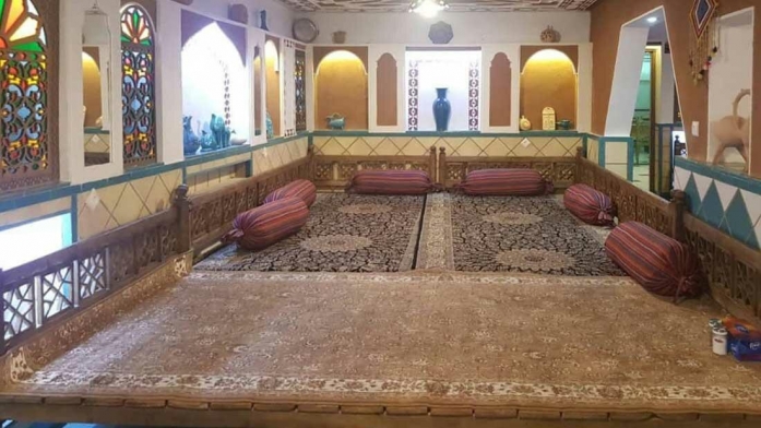 هتل آپارتمان سینا لالجین سفره خانه سنتی 1
