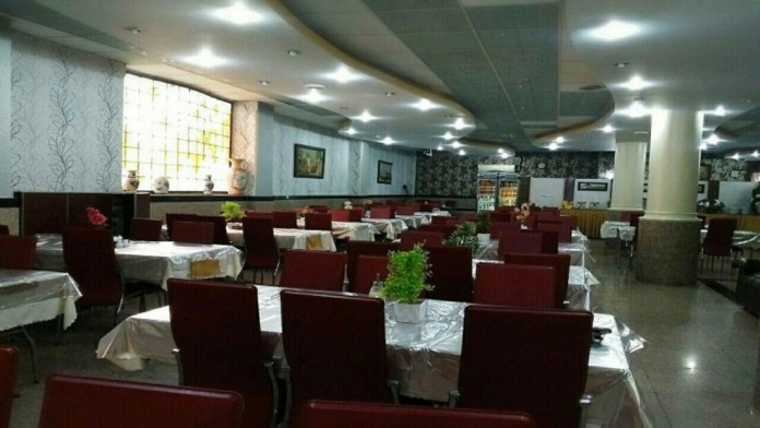 هتل آپارتمان سفرا طلایی مشهد رستوران 1
