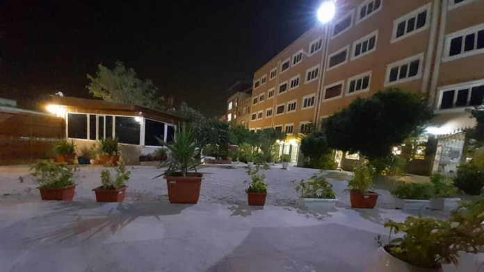 هتل آپارتمان سولار قشم فضای بیرونی هتل ۲