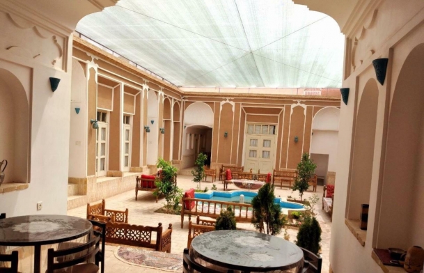 اقامتگاه سنتی سپنج یزد فضای داخلی اقامتگاه 5