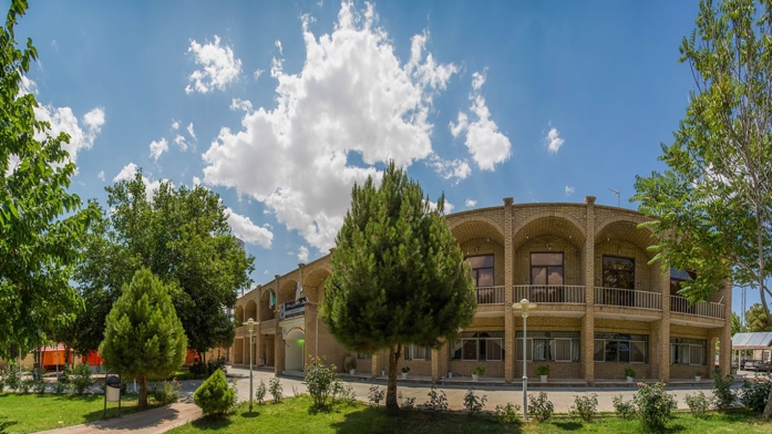 هتل جهانگردی بسطام نمای بیرونی 2