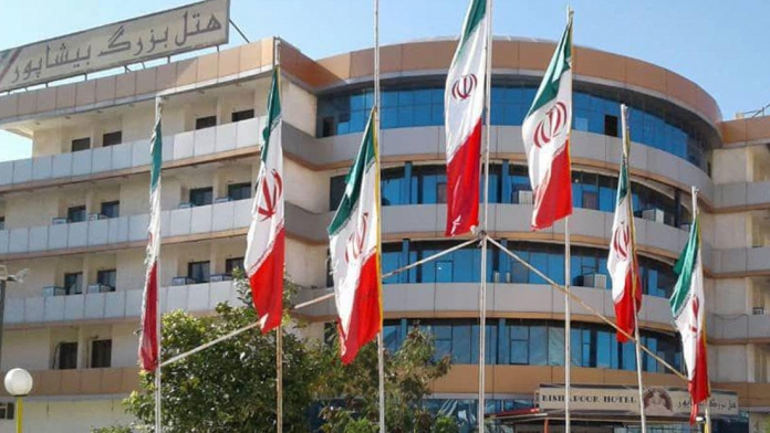 هتل بیشاپور کازرون نمای بیرونی 2