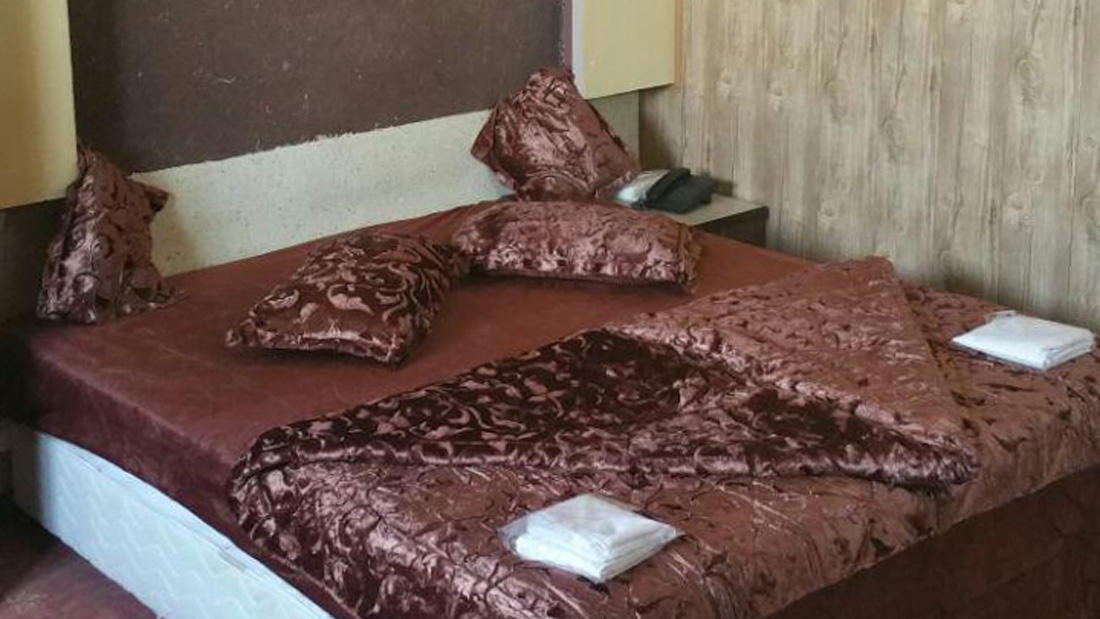 هتل آزادی قشم اتاق دو تخته دابل