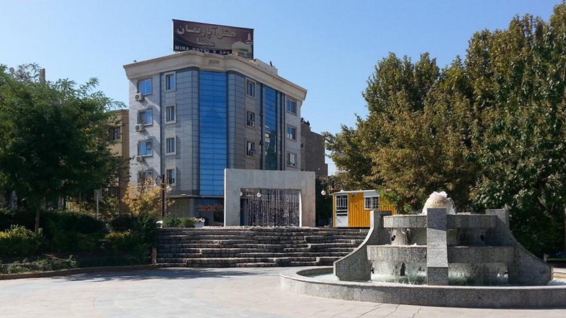 هتل آپارتمان مینا مشهد نمای بیرونی 1