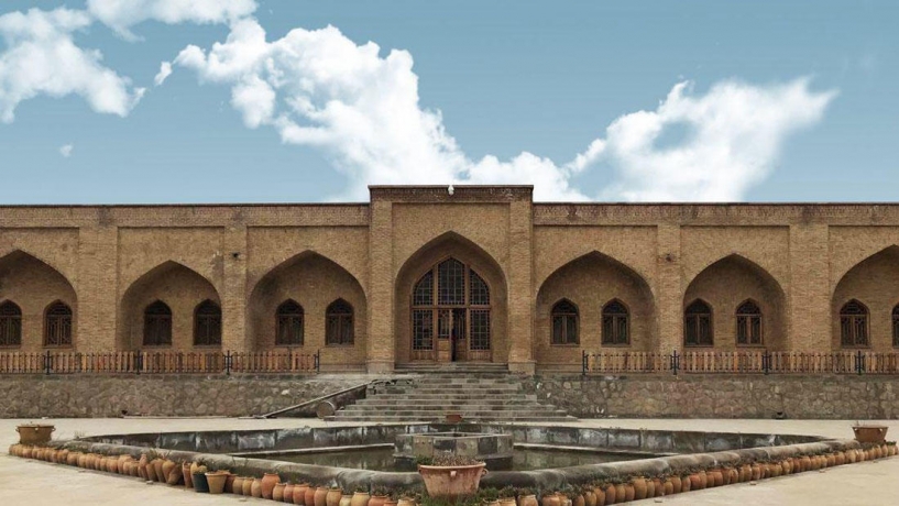 مجتمع گردشگری کاروانسرای یام مرند نمای بیرونی 1