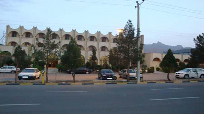 هتل شیرکوه تفت نمای بیرونی